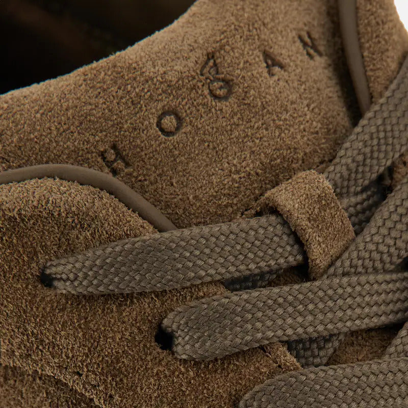 H719 Lace-up H