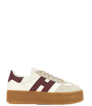 Cream/brick red