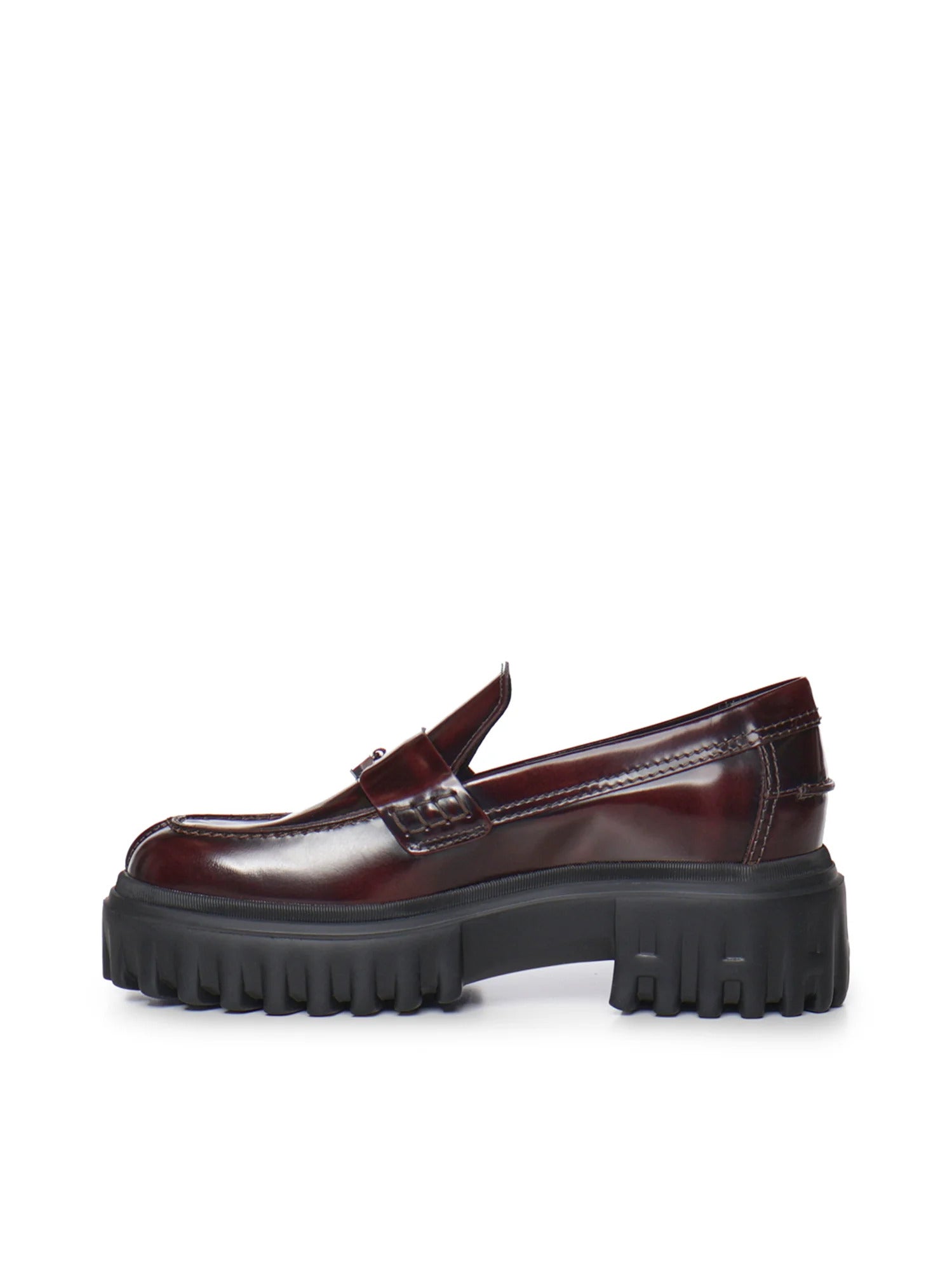 H700 Loafer