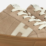 H705 Lace-up H
