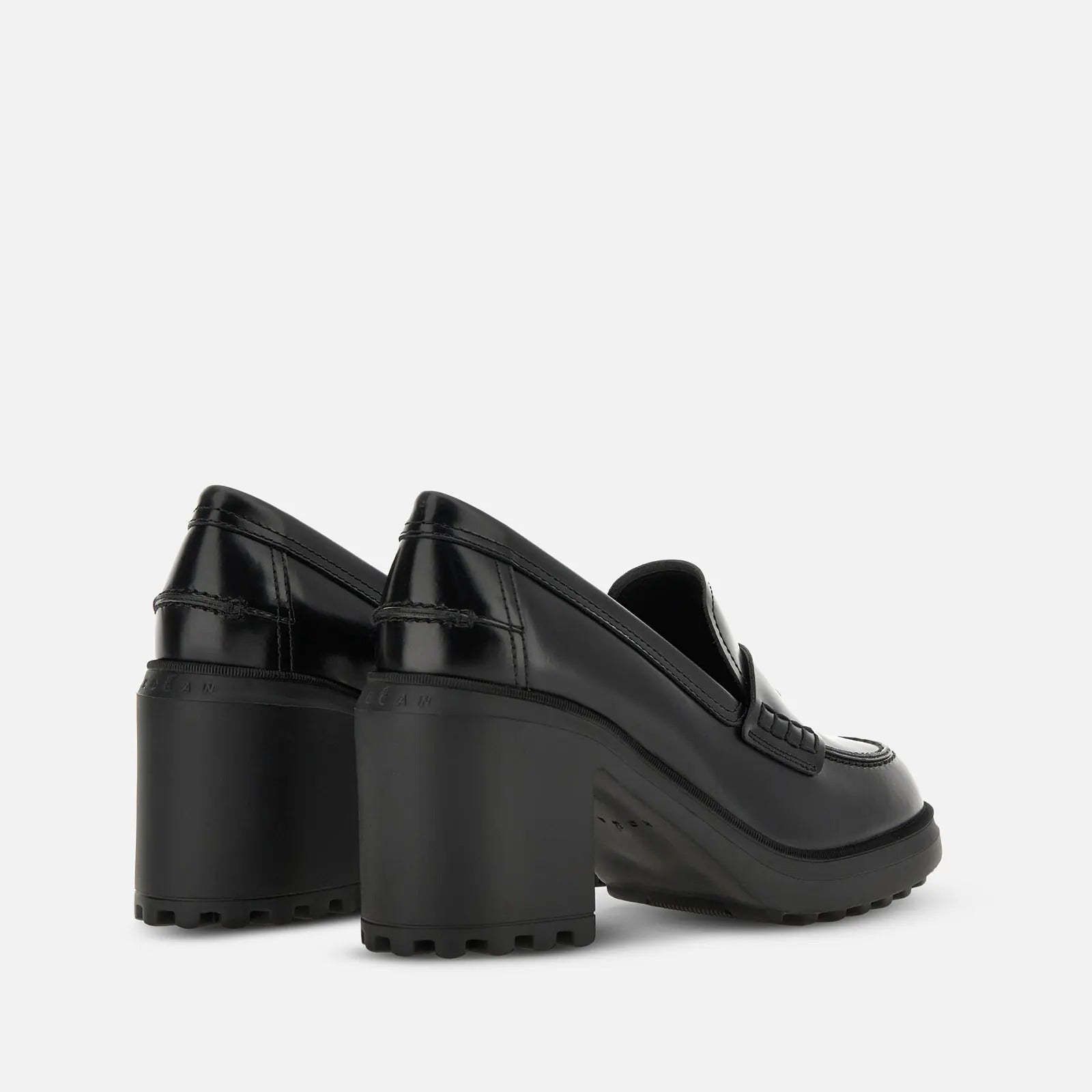 H724 Loafer